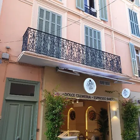 Zone Pietonne, Logement 4 Personnes Climatise Avec Terrasse